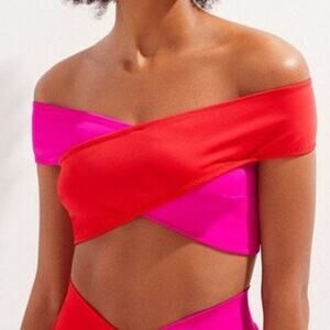 OYE Swimwear Women's Lucette Bikini Swim Top in Fuschia Red